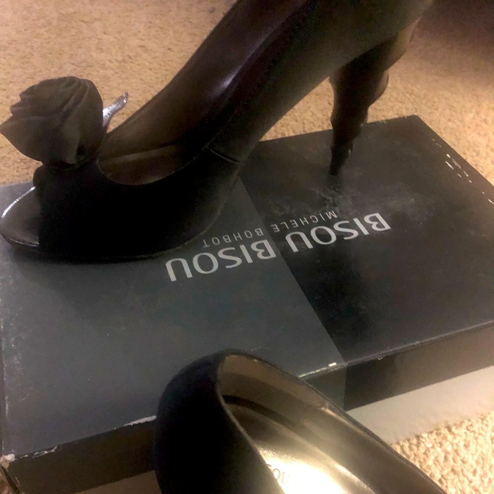 Black 3 inch spiral heels , dress shoes